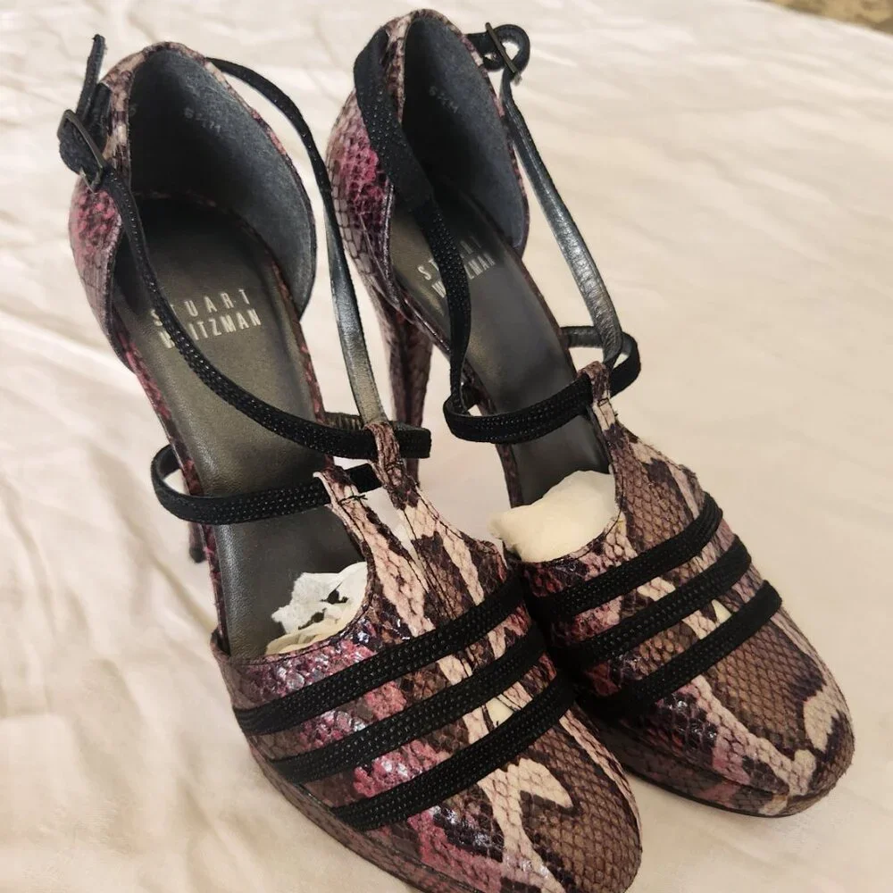 Stuart Weitzman RARE T Strap Python heels size 7 - Picture 2 of 9